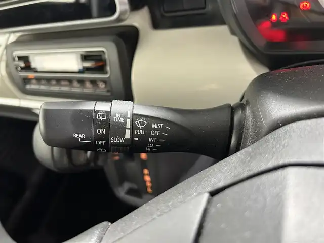 スズキ スペーシア HYBRID X 佐賀県 2022(令4)年 2.5万km シフォンアイボリーM 純正7型ナビ/（ＡＭ/ＦＭ/CD/DVD/Bluetooth/フルセグTV）/バックカメラ/両側パワースライドドア/前後ドライブレコーダー/衝突被害軽減システム/車線逸脱警報/コーナーセンサー/シートヒーター/LEDヘッドライト/オートエアコン/盗難防止装置/横滑り防止装置/オートライト/オートマチックハイビーム/スマートキー/プッシュスタート/純正フロアマット/ステアリングスイッチ/電動格納ミラー/後席サンシェード/ISOFIX対応シート