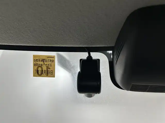 スズキ スペーシア HYBRID X 佐賀県 2022(令4)年 2.5万km シフォンアイボリーM 純正7型ナビ/（ＡＭ/ＦＭ/CD/DVD/Bluetooth/フルセグTV）/バックカメラ/両側パワースライドドア/前後ドライブレコーダー/衝突被害軽減システム/車線逸脱警報/コーナーセンサー/シートヒーター/LEDヘッドライト/オートエアコン/盗難防止装置/横滑り防止装置/オートライト/オートマチックハイビーム/スマートキー/プッシュスタート/純正フロアマット/ステアリングスイッチ/電動格納ミラー/後席サンシェード/ISOFIX対応シート