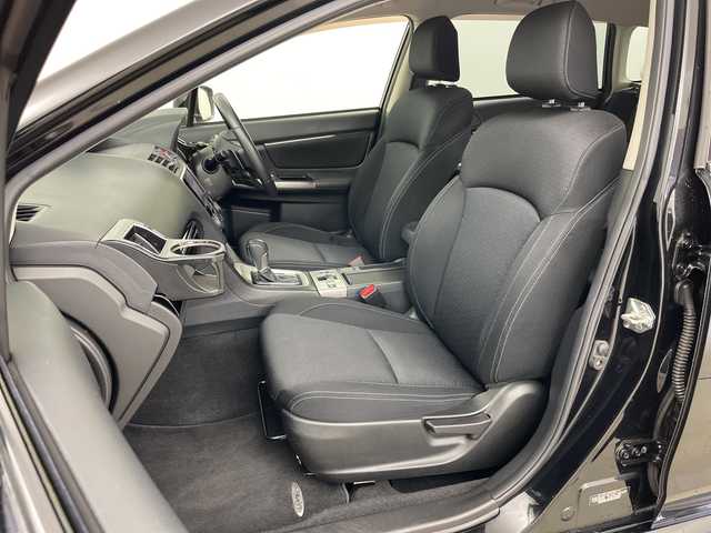 スバル レヴォーグ 1．6GT アイサイト Sスタイル 道央・札幌 2015(平27)年 6.2万km クリスタルブラックシリカ ・4WD/・アイサイトVer3/・純正ナビCD/DVD/SD/MSV/USB/BT/フルセグ/・バックカメラ/・STIエアロ/・レーダークルーズコントロール/・パドルシフト/・運転席電動シート/・オートライト/・LEDヘッドライト/・フォグライト/・ETC/・純正18インチAW/・社外AW付スタッドレス積載