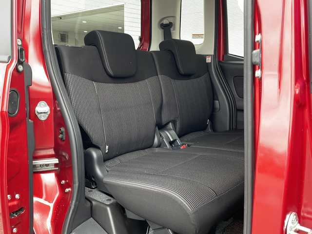 日産 デイズ ルークス ハイウェイスターX 秋田県 2019(令1)年 3.3万km スパークリングレッド/ブラック ワンオーナー/全方位カメラ/左後ろパワースライドドア/純正14インチアルミホイール/4WD/前後コーナーセンサー/スペアキー/社外14インチアルミ付きスタッドレスタイヤ積み込み