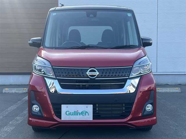 日産 デイズ ルークス ハイウェイスターX 秋田県 2019(令1)年 3.3万km スパークリングレッド/ブラック ４WD/片側パワスラ/衝突軽減システム/LEDヘッドライト/純正オーディオ（AM/FM/CD）/全方位カメラ/アラウンドビューモニター/純正アルミ/スマートキー/アイドリングストップ/コーナーセンサー/プッシュスタート/レーンキープアシスト/オートマチックハイビーム/ステアリングスイッチ/運転席シートヒーター/純正フロアマット/純正ドアバイザー/オートライト/オートエアコン/パワーステアリング/パワーウィンドウ/横滑り防止/電動格納ウィンカーミラー/保証書/取扱説明書/記録簿