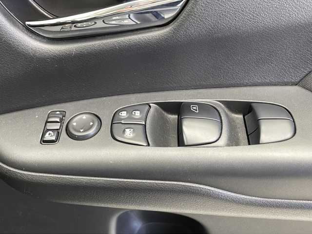 日産 セレナ ハイウェイスター プロパイロットED 千葉県 2017(平29)年 3.5万km ブリリアントホワイトパール 純正8インチナビ/フルセグTV/バックカメラ/両側パワースライドドア/衝突被害軽減ブレーキ/レーンキープアシスト/プロパイロット/前後ドライブレコーダー/ビルトインETC/アイドリングストップ/プッシュスタート/純正フロアマット