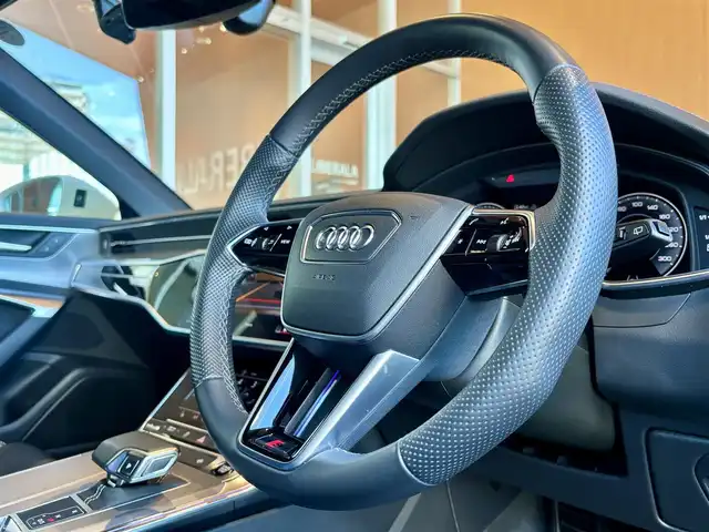 アウディ Ａ６ アバント45TFSIクワトロ スポーツ 宮城県 2021(令3)年 3.5万km グレイシアホワイトメタリック S-lineパッケージ/アシスタンスパッケージ/パノラマガラスサンルーフ/バーチャルコックピット/MMIナビゲーションシステム/フルセグＴＶ　/全方位カメラ　/ブラックレザーシート/シートヒーター/メモリ機能付きパワーシート　/HDマトリクスLEDヘッドライト　/純正21インチAW/４ゾーンエアコン/アドバンストキー/パワーバックドア/ソフトクローズドア/前後ドライブレコーダー