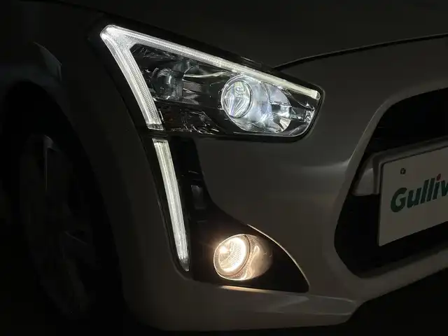 ダイハツ コペン ローブ 群馬県 2014(平26)年 3.2万km パールホワイトⅢ carrozzeria7インチナビ/・AM/FM/CD/DVD/SD/Bluetooth/フルセグTV/バックカメラ/シートヒーター/オートエアコン/プッシュスタート/スマートキー/電動オープン/ステアリングスイッチ/電動ミラー/アイドリングストップ/横滑り防止装置/純正フロアマット/ETC/純正16インチアルミホイール