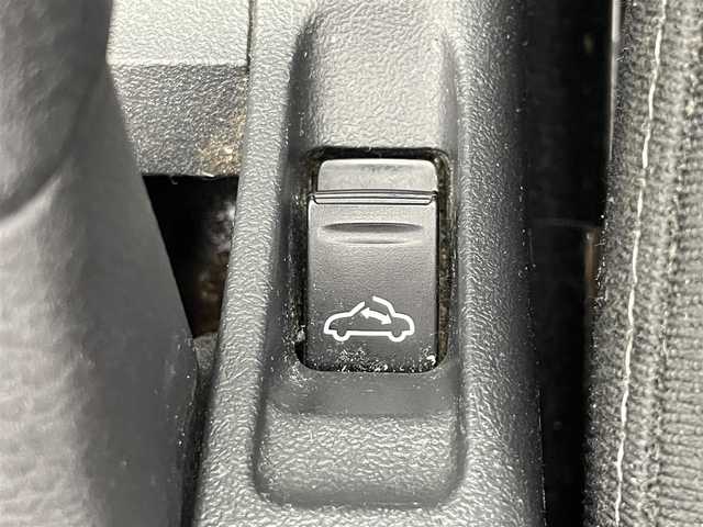 ダイハツ コペン ローブ 群馬県 2014(平26)年 3.2万km パールホワイトⅢ carrozzeria7インチナビ/・AM/FM/CD/DVD/SD/Bluetooth/フルセグTV/バックカメラ/シートヒーター/オートエアコン/プッシュスタート/スマートキー/電動オープン/ステアリングスイッチ/電動ミラー/アイドリングストップ/横滑り防止装置/純正フロアマット/ETC/純正16インチアルミホイール