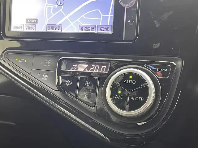 トヨタ アクア クロスオーバー グラム 茨城県 2019(令1)年 3.8万km ブラックマイカ 純正ナビ/バックカメラ/フルセグ/衝突被害軽減ブレーキ/車線逸脱抑制装置/オートマチックハイビーム/クリアランスソナー/ETC/ドラレコ/シートヒーター/純正16インチAW/LEDヘッドライト/スマートキー