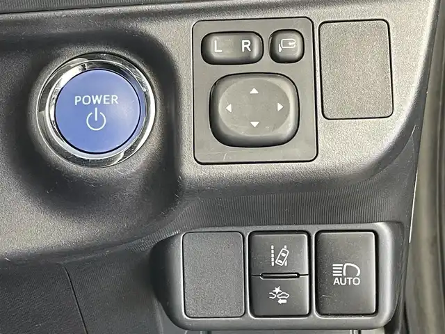 トヨタ アクア クロスオーバー グラム 茨城県 2019(令1)年 3.8万km ブラックマイカ 純正ナビ/バックカメラ/フルセグ/衝突被害軽減ブレーキ/車線逸脱抑制装置/オートマチックハイビーム/クリアランスソナー/ETC/ドラレコ/シートヒーター/純正16インチAW/LEDヘッドライト/スマートキー