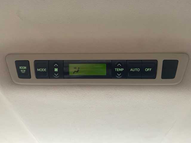 トヨタ アルファード 240X 茨城県 2012(平24)年 18.5万km パール 社外ナビ　/パワースライドドア　/バックカメラ　/ＥＴＣ　/コーナーセンサー前後　/オートライト　/プッシュスタート　/純正アルミホイール　/純正フロアマット　/横滑り防止装置　/盗難防止装置　/記録簿　/取扱説明書　/保証書
