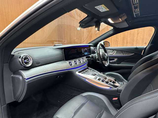 メルセデスＡＭＧ ＡＭＧ ＧＴ 43 4マチック+ 千葉県 2019(令1)年 3.3万km ダイヤモンドホワイト エクスクルーシブパッケージ　/ガラスSR　/Burmesterサウンド　/半革シート　/HUD　/ACC　/ナビ　/TV　/360°シートH　/ベンチレーション　/電動リアゲート　/マルチビームLEDライト　/レーダーセーフティパッケージ　/1オーナー　/ETC