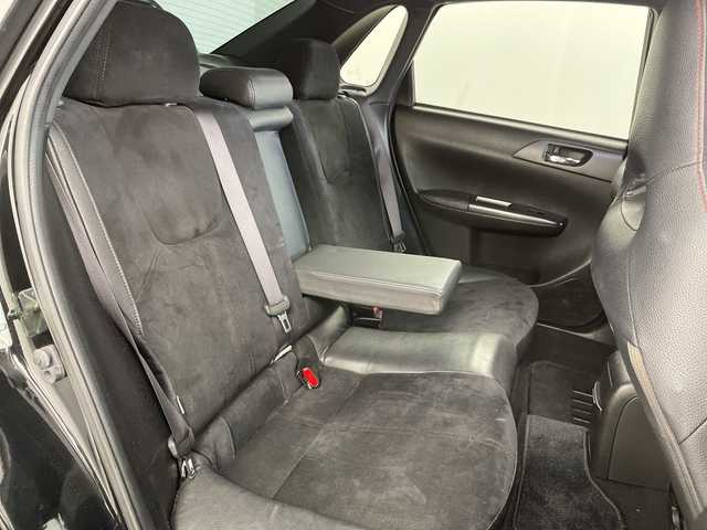 スバル インプレッサ ＷＲＸ STi 道央・札幌 2012(平24)年 7.2万km オブシディアンブラックパール ・4WD/ターボ/6MT/・STiマフラー/純正リアスポイラー/・Defuブーストメーター/・社外7インチメモリナビ（AVIC-RZ702）/・BT/CD/DVD/SD/フルセグTV/・バックカメラ/・ハーフレザーシート/D席パワーシート/・HIDヘッドライト/・フロント/リヤフォグランプ/・ライトレベライザー/・プッシュスタート/スマートキー×2/・社外前後ドラレコ（ZDR-018）/・ETC/・STiホイール付冬タイヤ積込