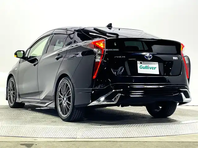 トヨタ プリウス Sセーフティプラス 大阪府 2018(平30)年 3.5万km アティチュードブラックマイカ 社外エアロ/社外18incAW/純正ナビTV/Bカメラ /衝突軽減/レーダークルーズコントロール/クリアランスソナー/トヨタセーフティセンス/ドラレコ/ETC/プッシュスタート/LEDオートライト/フォグランプ