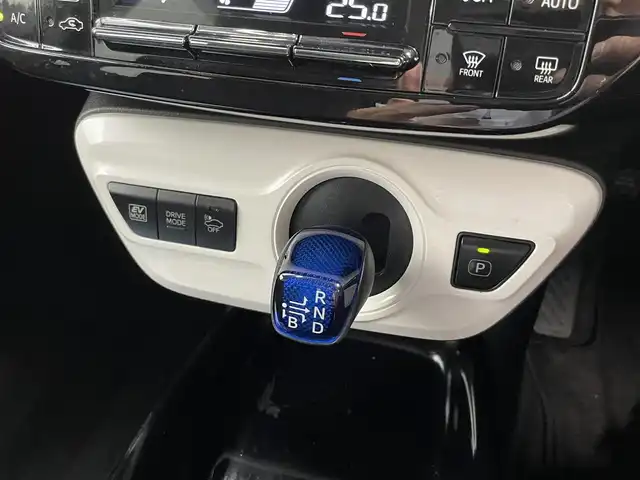 トヨタ プリウス Sセーフティプラス 大阪府 2018(平30)年 3.5万km アティチュードブラックマイカ 社外エアロ/社外18incAW/純正ナビTV/Bカメラ /衝突軽減/レーダークルーズコントロール/クリアランスソナー/トヨタセーフティセンス/ドラレコ/ETC/プッシュスタート/LEDオートライト/フォグランプ