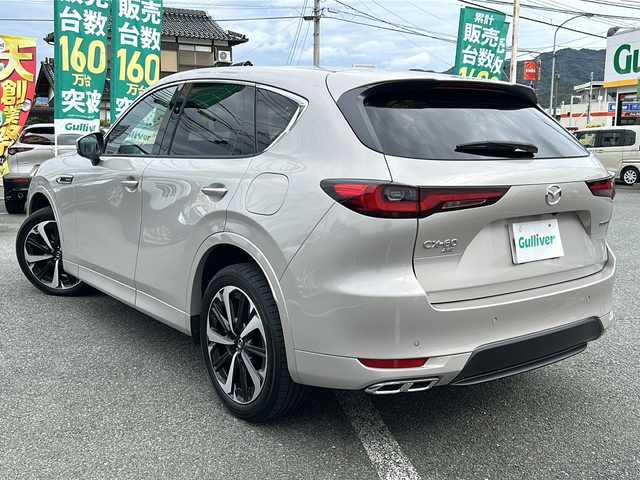 マツダ ＣＸ－６０ XD HV プレミアムモダン 山口県 2023(令5)年 1.2万km プラチナクォーツメタリック サンルーフ/白レザーシート/前席パワーシート(右前席メモリー付き)/前席エアシート/全席シートヒーター/純正ナビ/HDMI/USB/BT/フルセグTV/全周囲カメラ/BOSEサウンド/純正LEDヘッドライト/純正フォグランプ/オートライト/オートハイビーム/純正２０インチアルミホイール/パワーバックドア/革巻きステアリング/ステアリングスイッチ/ステアリングヒーター/パドルシフト/クルーズコントロール/DAC/衝突被害軽減ブレーキ/LKA/BSM/横滑り防止/コーナーセンサー/アイドリングストップ/オートパーキングホールド/スマートキー×２/ドライブレコーダー/純正フロアマット/社外ダッシュボードマット/電動格納ウインカードアミラー