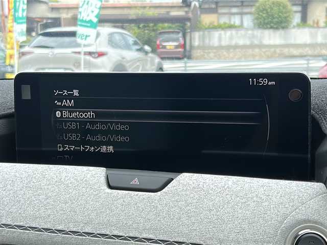 マツダ ＣＸ－６０ XD HV プレミアムモダン 山口県 2023(令5)年 1.2万km プラチナクォーツメタリック サンルーフ/白レザーシート/前席パワーシート(右前席メモリー付き)/前席エアシート/全席シートヒーター/純正ナビ/HDMI/USB/BT/フルセグTV/全周囲カメラ/BOSEサウンド/純正LEDヘッドライト/純正フォグランプ/オートライト/オートハイビーム/純正２０インチアルミホイール/パワーバックドア/革巻きステアリング/ステアリングスイッチ/ステアリングヒーター/パドルシフト/クルーズコントロール/DAC/衝突被害軽減ブレーキ/LKA/BSM/横滑り防止/コーナーセンサー/アイドリングストップ/オートパーキングホールド/スマートキー×２/ドライブレコーダー/純正フロアマット/社外ダッシュボードマット/電動格納ウインカードアミラー