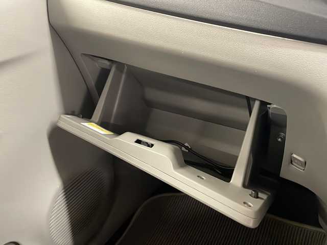 ダイハツ ミラ イース X 熊本県 2015(平27)年 2.4万km ブライトシルバーメタリック 純正ナビ(TV/CD/ラジオ)/バックカメラ/純正フロアマット/純正14インチAW/ハロゲンヘッドライト/リモコンキー/スペアキー