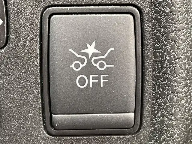 日産 ノート e－パワー B 愛知県 2020(令2)年 6.8万km ホワイト ＫＥＮＷＯＯＤナビ/アラウンドビューモニター/エマージェンシーブレーキ/車線逸脱警報/クリアランスソナー/デジタルインナーミラー/ビルトインＥＴＣ/アクセサリーソケット/ＩＳＯＦＩＸ/ＣＤ/ＤＶＤ/Ｂｌｕｅｔｏｏｔｈ/電動格納ミラー/フロアマット