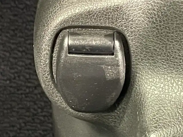 日産 ノート e－パワー B 愛知県 2020(令2)年 6.8万km ホワイト ＫＥＮＷＯＯＤナビ/アラウンドビューモニター/エマージェンシーブレーキ/車線逸脱警報/クリアランスソナー/デジタルインナーミラー/ビルトインＥＴＣ/アクセサリーソケット/ＩＳＯＦＩＸ/ＣＤ/ＤＶＤ/Ｂｌｕｅｔｏｏｔｈ/電動格納ミラー/フロアマット