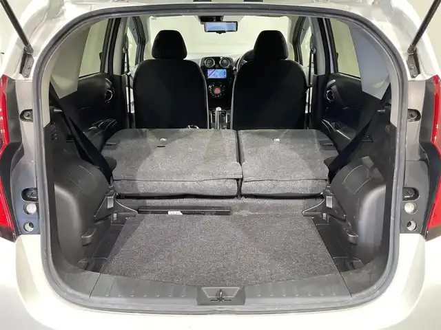 日産 ノート e－パワー B 愛知県 2020(令2)年 6.8万km ホワイト ＫＥＮＷＯＯＤナビ/アラウンドビューモニター/エマージェンシーブレーキ/車線逸脱警報/クリアランスソナー/デジタルインナーミラー/ビルトインＥＴＣ/アクセサリーソケット/ＩＳＯＦＩＸ/ＣＤ/ＤＶＤ/Ｂｌｕｅｔｏｏｔｈ/電動格納ミラー/フロアマット