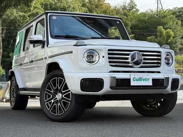 メルセデス・ベンツ ゲレンデヴァーゲン Ｇ４５０ｄ ローンチエディション 大阪府 2024(令6)年 0.1万km パール /禁煙車//ワンオーナー車//正規D車//左ハンドル//OPカラー(オパリスホワイト)//チタニウムグレー内装色//ダイヤモンドステッチナッパレザーシート//ナッパレザーダッシュボード//前席リラクゼーション機能//前後席シートヒーター・前席エアシート//ガラススライディングルーフ//ボディ同色スペアタイヤリング//MBUX12.3インチメディアディスプレイ/・FM・AM・BT・フルセグTV・Applecarplay・AndroidAuto//ブルメスター3Dサラウンドサウンド//360度カメラ//ETC2.0//マルチビームLEDヘッドライト//アダプティブハイビームアシスト＋//ブラインドスポットアシスト//アクティブレーンキーピングアシスト//アクティブパーキングアシスト//キーレスゴー//ディーラーオプションデジタルインナーミラー型前後ドラレコ//純正AMG20インチアルミホイール//保証書//取扱説明書//スペアキー