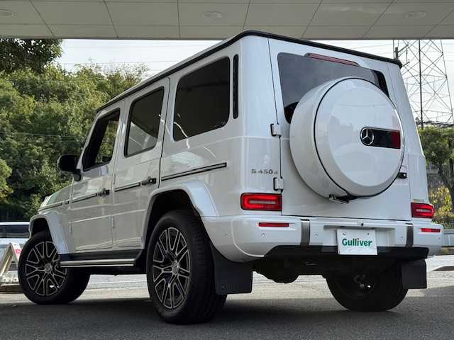 メルセデス・ベンツ ゲレンデヴァーゲン Ｇ４５０ｄ ローンチエディション 大阪府 2024(令6)年 0.1万km パール /禁煙車//ワンオーナー車//正規D車//左ハンドル//OPカラー(オパリスホワイト)//チタニウムグレー内装色//ダイヤモンドステッチナッパレザーシート//ナッパレザーダッシュボード//前席リラクゼーション機能//前後席シートヒーター・前席エアシート//ガラススライディングルーフ//ボディ同色スペアタイヤリング//MBUX12.3インチメディアディスプレイ/・FM・AM・BT・フルセグTV・Applecarplay・AndroidAuto//ブルメスター3Dサラウンドサウンド//360度カメラ//ETC2.0//マルチビームLEDヘッドライト//アダプティブハイビームアシスト＋//ブラインドスポットアシスト//アクティブレーンキーピングアシスト//アクティブパーキングアシスト//キーレスゴー//ディーラーオプションデジタルインナーミラー型前後ドラレコ//純正AMG20インチアルミホイール//保証書//取扱説明書//スペアキー