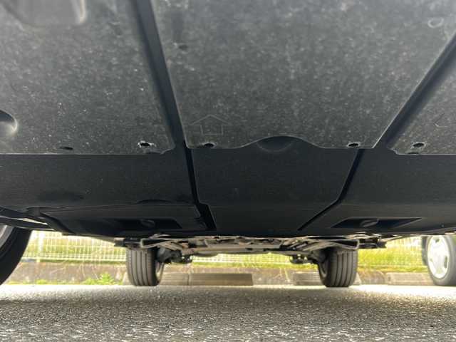 トヨタ カローラ クロス ハイブリッド Z 千葉県 2023(令5)年 1.5万km プラチナホワイトパールマイカ ワンオーナー/純正HDDナビ/フルセグテレビ/Bluetooth/バックカメラ/クルーズコントロール/ビルトインETC/ドラレコ前後/パワーシート（D席）/シートヒーター（前列）/ハーフレザーシート/パワーバックドア/プリクラッシュセーフティシステム/レーダークルーズコントロール/ブラインドスポットモニター/リヤクロストラフィックアラート/パーキングサポートブレーキ/ロードサインアシスト/スペアキー×１/スマートキー/純正アルミホイール/保証書・取扱説明書