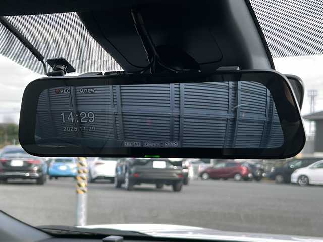 トヨタ カローラ クロス ハイブリッド Z 千葉県 2023(令5)年 1.5万km プラチナホワイトパールマイカ ワンオーナー/純正HDDナビ/フルセグテレビ/Bluetooth/バックカメラ/クルーズコントロール/ビルトインETC/ドラレコ前後/パワーシート（D席）/シートヒーター（前列）/ハーフレザーシート/パワーバックドア/プリクラッシュセーフティシステム/レーダークルーズコントロール/ブラインドスポットモニター/リヤクロストラフィックアラート/パーキングサポートブレーキ/ロードサインアシスト/スペアキー×１/スマートキー/純正アルミホイール/保証書・取扱説明書