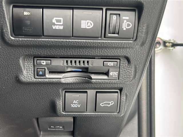 トヨタ カローラ クロス ハイブリッド Z 千葉県 2023(令5)年 1.5万km プラチナホワイトパールマイカ ワンオーナー/純正HDDナビ/フルセグテレビ/Bluetooth/バックカメラ/クルーズコントロール/ビルトインETC/ドラレコ前後/パワーシート（D席）/シートヒーター（前列）/ハーフレザーシート/パワーバックドア/プリクラッシュセーフティシステム/レーダークルーズコントロール/ブラインドスポットモニター/リヤクロストラフィックアラート/パーキングサポートブレーキ/ロードサインアシスト/スペアキー×１/スマートキー/純正アルミホイール/保証書・取扱説明書