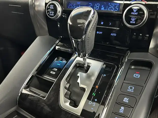 トヨタ アルファードハイブリット SR Cパッケージ 道央・札幌 2019(令1)年 5万km ブラック ・アルパインナビ/・BT/CD/AM/FM/USB/SD/HDMI/・アルパインフリップダウン/・ツインサンルーフ/・寒冷地仕様/・ステアリングヒーター/・オートマチックハイビーム/・レーンキープアシスト/・ＭＴモード/・アイドリングストップ/・アダプティブクルーズコントロール/・ステアリングスイッチ/・ダブルエアコン/・全席シートヒーター/・シートエアコン/・パワーシート/・両側パワースライドドア/・パワーバックドア/・ＥＴＣ/・電動パーキングブレーキ/・ブレーキホールド/・横滑り防止システム/・ウォークスルー/・オットマン/・純正フロアマット/・ＬＥＤヘッドライト/・１００Ｖ充電/・車庫調/・純正AW夏タイヤ積載