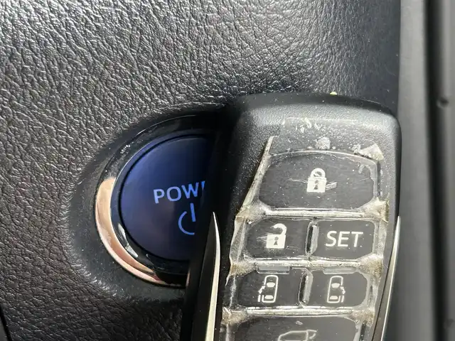 トヨタ アルファードハイブリット SR Cパッケージ 道央・札幌 2019(令1)年 5万km ブラック ・アルパインナビ/・BT/CD/AM/FM/USB/SD/HDMI/・アルパインフリップダウン/・ツインサンルーフ/・寒冷地仕様/・ステアリングヒーター/・オートマチックハイビーム/・レーンキープアシスト/・ＭＴモード/・アイドリングストップ/・アダプティブクルーズコントロール/・ステアリングスイッチ/・ダブルエアコン/・全席シートヒーター/・シートエアコン/・パワーシート/・両側パワースライドドア/・パワーバックドア/・ＥＴＣ/・電動パーキングブレーキ/・ブレーキホールド/・横滑り防止システム/・ウォークスルー/・オットマン/・純正フロアマット/・ＬＥＤヘッドライト/・１００Ｖ充電/・車庫調/・純正AW夏タイヤ積載