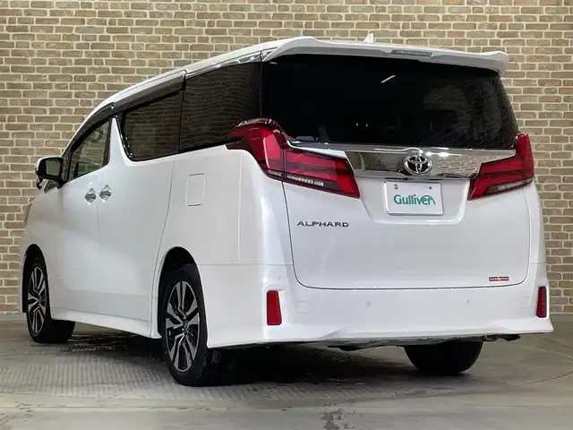 トヨタ アルファード S Cパッケージ 岩手県 2021(令3)年 1.3万km ホワイトパールクリスタルシャイン ワンオーナー/４WD/パワーバックドア/両側パワースライドドア/３眼LEDヘッドランプ/デジタルインナーミラー/エグゼクティブパワーシート/トヨタセーフティセンス/プリクラッシュセーフティ/レーダークルーズコントロール/レーントレーシングアシスト/アダプティブハイビームシステム/ロードサインアシスト/ブラインドスポットモニター/リヤクロストラフィックアラート/クリアランスソナー/横滑り防止装置/MTモード付AT/合成皮革シート/パワーシート/シートヒーター/シートベンチレーション/ステアリングヒーター/AC100V100Wアクセサリーコンセント/純正ディスプレイオーディオ/バックカメラ/純正18インチアルミホイール