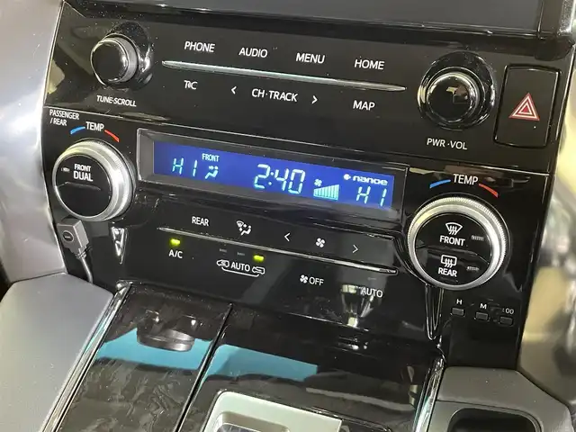 トヨタ アルファード S Cパッケージ 岩手県 2021(令3)年 1.3万km ホワイトパールクリスタルシャイン ワンオーナー/４WD/パワーバックドア/両側パワースライドドア/３眼LEDヘッドランプ/デジタルインナーミラー/エグゼクティブパワーシート/トヨタセーフティセンス/プリクラッシュセーフティ/レーダークルーズコントロール/レーントレーシングアシスト/アダプティブハイビームシステム/ロードサインアシスト/ブラインドスポットモニター/リヤクロストラフィックアラート/クリアランスソナー/横滑り防止装置/MTモード付AT/合成皮革シート/パワーシート/シートヒーター/シートベンチレーション/ステアリングヒーター/AC100V100Wアクセサリーコンセント/純正ディスプレイオーディオ/バックカメラ/純正18インチアルミホイール