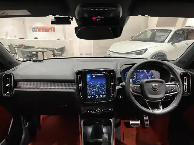 ボルボ ＸＣ４０ T4 AWD Rデザイン 道央・札幌 2019(令1)年 3.1万km グレー 電動パノラマガラスサンルーフ/harman/kardonサラウンド/インテリセーフ/　・ACC/　・パイロットアシスト/　・LKA/　・BLIS/　・LCMA/　・CTA/　・360°カメラ/　・パークアシストパイロット/ハーフレザーシ―ト/シートヒーター/ステアリングヒーター/純正HDDナビ/フルセグTV/USB/Bluetooth/LEDヘッドライト/ワイヤレスチャージング/パワーテールゲート