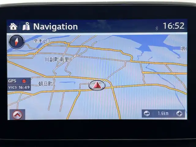 マツダ デミオ XD 佐賀県 2015(平27)年 9.9万km スノーフレイクホワイトパールマイカ 純正７型ナビ/（フルセグTV/CD/DVD/Bluetooth/USB/AM/FM）/衝突軽減システム/バックカメラ/クルーズコントロール/前後ドライブレコーダー/純正15インチアルミホイール/純正フロアマット/ＬＥＤヘッドライト/オートライト/フォグライト/ＭＴ付ＡＴ/ビルトインＥＴＣ/スマートキー/スペアキー×１/ドアバイザー/アイソフィックス/横滑り防止装置/アイドリングストップ