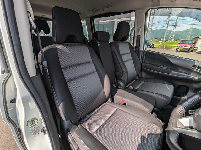 日産 セレナ ハイウェイスター V 千葉県 2020(令2)年 4.5万km ブリリアントホワイトパール プロパイロット/衝突被害軽減システム/レーダークルーズコントロール/純正SDナビ/・（フルセグTV/CD/DVD/Blu-ray/Bluetooth）/全方位カメラ/ビルトインETC/デジタルインナーミラー/ステアリングスイッチ/革巻きステアリング/両側パワースライドドア/オートLEDライト/電動格納ウィンカーミラー/スタッドレスタイヤ積込/純正フロアマット/スマートキー