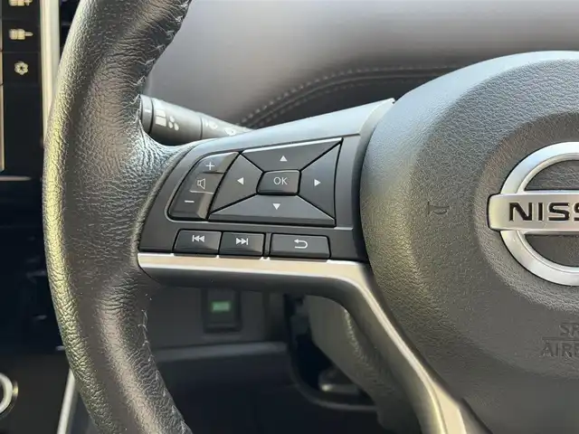 日産 セレナ ハイウェイスター V 兵庫県 2020(令2)年 4.5万km ブリリアントホワイトパール 純正ナビ/（CD/DVD/BT）/ビルトインETC/デジタルインナーミラー/全方位カメラ/衝突被害軽減システム/レーダークルーズコントロール/プロパイロット/LEDライト/オートライト/スマートキー/電動格納ミラー/純正フロアマット/ドアバイザー