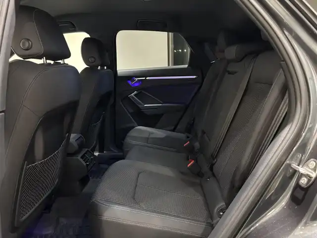 アウディ Ｑ３ SB 35TFSI Sライン 愛知県 2020(令2)年 2万km グレー バーチャルコクピット　/ハーフレザー　/シートヒーター　/ＭＭＩナビゲーション　/Ｂｌｕｅｔｏｏｔｈ　/３６０度カメラ　/ＡＣＣ　/ＬＫＡ　/ＢＳＭ　/ワイヤレスチャージ　/ドライブレコーダー　/ＥＴＣ２．０/アイドリングストップ/パワーバックドア/プッシュスタート/ウィンカーミラー