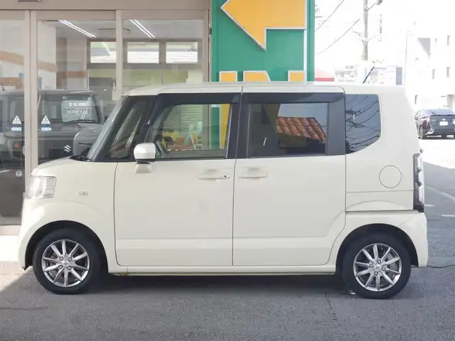 ホンダ Ｎ ＢＯＸ ＋ G Lパッケージ 静岡県 2014(平26)年 7.2万km ヒダマリアイボリーパール ワンオーナー/横滑り防止装置/福祉車両/・スローパー/電動ウインチ/・リモコン付き/純正CDオーディオ/・CX-128C/SEIN STREET INNOVATION 14インチアルミホイール/・LIGHT WEIGHT CONCEPT/純正フロアマット/ドアバイザー/ヘッドライトレベライザー/ISOFIX/電動格納ミラー/プッシュスタート/スマートキー×2/取扱説明書/新車保証書