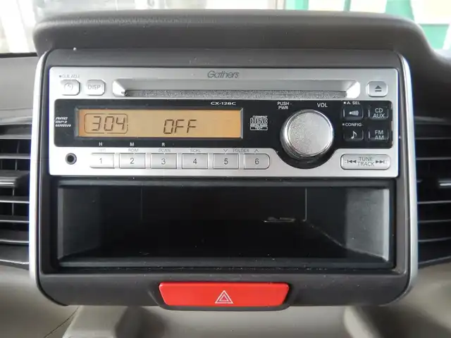 ホンダ Ｎ ＢＯＸ ＋ G Lパッケージ 静岡県 2014(平26)年 7.2万km ヒダマリアイボリーパール ワンオーナー/横滑り防止装置/福祉車両/・スローパー/電動ウインチ/・リモコン付き/純正CDオーディオ/・CX-128C/SEIN STREET INNOVATION 14インチアルミホイール/・LIGHT WEIGHT CONCEPT/純正フロアマット/ドアバイザー/ヘッドライトレベライザー/ISOFIX/電動格納ミラー/プッシュスタート/スマートキー×2/取扱説明書/新車保証書