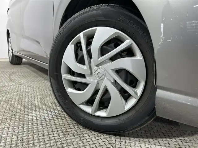 ホンダ フリード G ホンダセンシング 大阪府 2020(令2)年 2.8万km スーパープラチナグレーメタリック ディスプレイオーディオ ETC 両側パワースライドドア 衝突軽減 レーダークルコン レーンアシスト オートライト スマートキー プッシュスタート オートエアコン ドラレコ USB