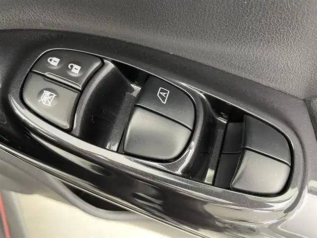 日産 ジューク ニスモ RS 富山県 2016(平28)年 3.1万km ブリリアントホワイトパール ワンオーナー/4WD/社外ナビ（AM/FM/CD/DVD/SD/BT）/フルセグTV/NISMOエアロ（フロント/サイド/リア/リアスポイラー）/社外WORK19インチAW/車高調/柿本マフラー/D席/N席ニスモ純正レカロシート/社外ステアリング（NARDI）/純正スプリング積込/純正マフラー積込/純正ステアリング積込/純正AW付きスタッドレスタイヤ積込（5部山）/NISMOフロアマット/ETC/レーダー探知機付きルームミラー/パドルシフト/純正HIDヘッドライト/オートライト/スマートキー×２/プッシュスタート/横滑り防止装置