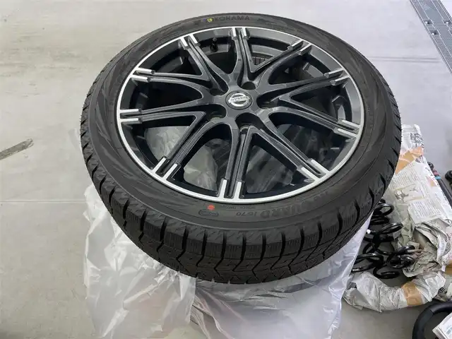 日産 ジューク ニスモ RS 富山県 2016(平28)年 3.1万km ブリリアントホワイトパール ワンオーナー/4WD/社外ナビ（AM/FM/CD/DVD/SD/BT）/フルセグTV/NISMOエアロ（フロント/サイド/リア/リアスポイラー）/社外WORK19インチAW/車高調/柿本マフラー/D席/N席ニスモ純正レカロシート/社外ステアリング（NARDI）/純正スプリング積込/純正マフラー積込/純正ステアリング積込/純正AW付きスタッドレスタイヤ積込（5部山）/NISMOフロアマット/ETC/レーダー探知機付きルームミラー/パドルシフト/純正HIDヘッドライト/オートライト/スマートキー×２/プッシュスタート/横滑り防止装置
