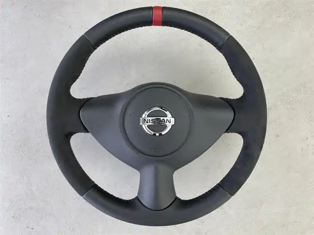 日産 ジューク ニスモ RS 富山県 2016(平28)年 3.1万km ブリリアントホワイトパール ワンオーナー/4WD/社外ナビ（AM/FM/CD/DVD/SD/BT）/フルセグTV/NISMOエアロ（フロント/サイド/リア/リアスポイラー）/社外WORK19インチAW/車高調/柿本マフラー/D席/N席ニスモ純正レカロシート/社外ステアリング（NARDI）/純正スプリング積込/純正マフラー積込/純正ステアリング積込/純正AW付きスタッドレスタイヤ積込（5部山）/NISMOフロアマット/ETC/レーダー探知機付きルームミラー/パドルシフト/純正HIDヘッドライト/オートライト/スマートキー×２/プッシュスタート/横滑り防止装置