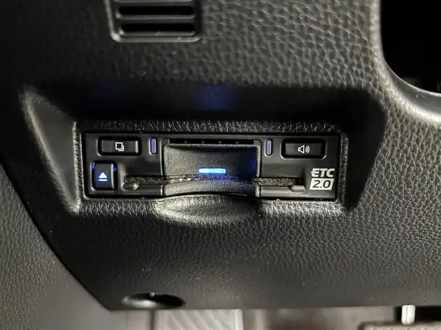 トヨタ ヴォクシー S－Z 福岡県 2025(令7)年 0.1万km グリッターブラックガラスフレーク 純正ＤＡナビ（フルセグＴＶ）　/全方位カメラ　/ビルトインＥＴＣ２．０　/ＡＣＣ　/コーナーセンサー　/衝突被害軽減ブレーキ　/レーンキープ　/ＰＫＳＢ　/パーキングアシスト　/両側電動スライドドア　/純正１７インチＡＷ