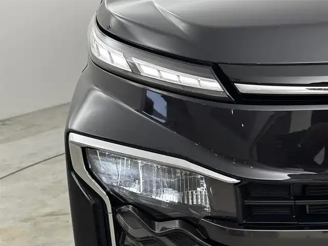 トヨタ ヴォクシー S－Z 福岡県 2025(令7)年 0.1万km グリッターブラックガラスフレーク 純正ＤＡナビ（フルセグＴＶ）　/全方位カメラ　/ビルトインＥＴＣ２．０　/ＡＣＣ　/コーナーセンサー　/衝突被害軽減ブレーキ　/レーンキープ　/ＰＫＳＢ　/パーキングアシスト　/両側電動スライドドア　/純正１７インチＡＷ