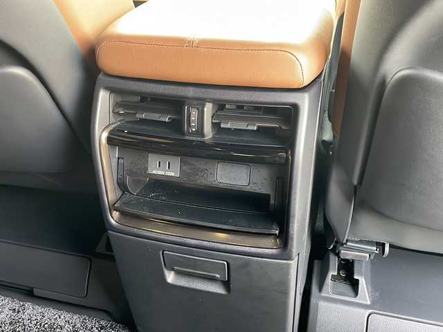 トヨタ ヴェルファイア Z プレミア 東京都 2024(令6)年 0.9万km プラチナホワイトパールマイカ ワンオーナー/新車時保証書　整備記録簿/ユーザーガイド/セーフティーセンス/トヨタチームメイト/14インチディスプレイオーディオ/純正ナビ/フルセグTV【走行中映ります】/USB/BT/Miracast/AppleCarplay/パノラミックビューモニター　ETC【2.0】/デジタルインナーミラー/ヘッドアップディスプレイ/ドライブレコーダー【前後】/AC100V100W/左右独立ムーンルーフ　レザーシート/前席後席シートヒーター/ベンチレーター/パワーシート【運転席メモリー付】/両側パワースライドドア/パワーバックドア/3眼LEDヘッドライト/スマートキー×２/サイド/カーテン/ニーエアバック/純正19インチアルミ