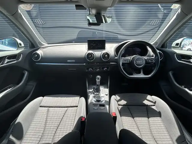 アウディ Ａ３ SB 30TFSI スポーツ 茨城県 2019(平31)年 2.8万km グレイシアホワイトメタリック アシスタンスＰＫＧ　/サイドアシスト　/レーンアシスト　/リヤクロストラフィックアシスト　/ハイビームアシスト　/ＡＣＣ　/コンビニエンスＰＫＧ　/アドバンストキー　/Ｂカメラ　/バーチャルＣＰ　/ナビ　/ＴＶ　/BT/DVD/CD/シートヒーター/ETC/禁煙車