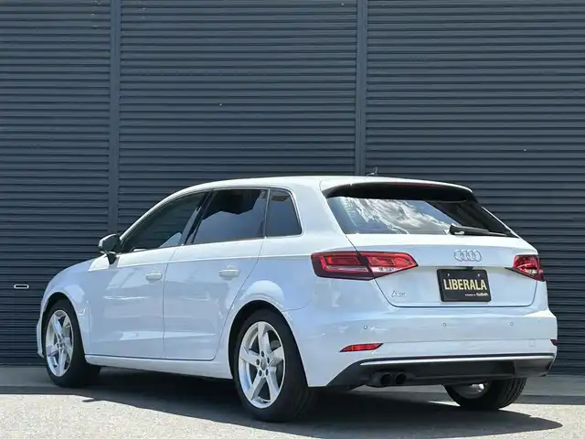 アウディ Ａ３ SB 30TFSI スポーツ 茨城県 2019(平31)年 2.8万km グレイシアホワイトメタリック アシスタンスＰＫＧ　/サイドアシスト　/レーンアシスト　/リヤクロストラフィックアシスト　/ハイビームアシスト　/ＡＣＣ　/コンビニエンスＰＫＧ　/アドバンストキー　/Ｂカメラ　/バーチャルＣＰ　/ナビ　/ＴＶ　/BT/DVD/CD/シートヒーター/ETC/禁煙車
