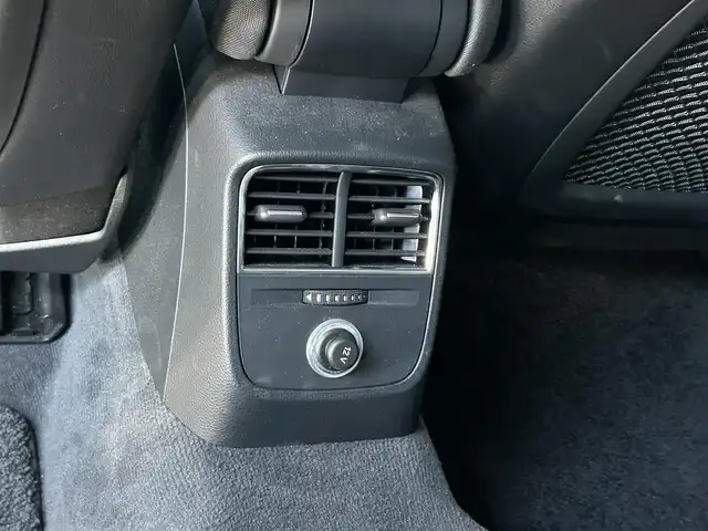 アウディ Ａ３ SB 30TFSI スポーツ 茨城県 2019(平31)年 2.8万km グレイシアホワイトメタリック アシスタンスＰＫＧ　/サイドアシスト　/レーンアシスト　/リヤクロストラフィックアシスト　/ハイビームアシスト　/ＡＣＣ　/コンビニエンスＰＫＧ　/アドバンストキー　/Ｂカメラ　/バーチャルＣＰ　/ナビ　/ＴＶ　/BT/DVD/CD/シートヒーター/ETC/禁煙車