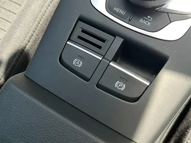 アウディ Ａ３ SB 30TFSI スポーツ 茨城県 2019(平31)年 2.8万km グレイシアホワイトメタリック アシスタンスＰＫＧ　/サイドアシスト　/レーンアシスト　/リヤクロストラフィックアシスト　/ハイビームアシスト　/ＡＣＣ　/コンビニエンスＰＫＧ　/アドバンストキー　/Ｂカメラ　/バーチャルＣＰ　/ナビ　/ＴＶ　/BT/DVD/CD/シートヒーター/ETC/禁煙車
