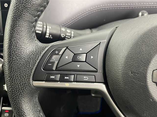 日産 セレナ e－パワー ハイウェイスター V 埼玉県 2020(令2)年 7.3万km ダイヤモンドブラック 純正SD10型ナビ/（BT/CD/DVD/AM/FM/Apple CarPlay/Android Auto）/アラウンドビューモニター/プロパイロット/両側パワースライドドア/左側ハンズフリー/前方ドライブレコーダー/ビルトインETC/純正アルミホイール/純正フロアマット/LEDライト